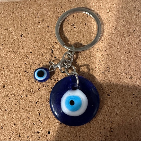 ✨🧿Evil Eye Keychain w/Matching Charm🧿✨ - Picture 1 of 8